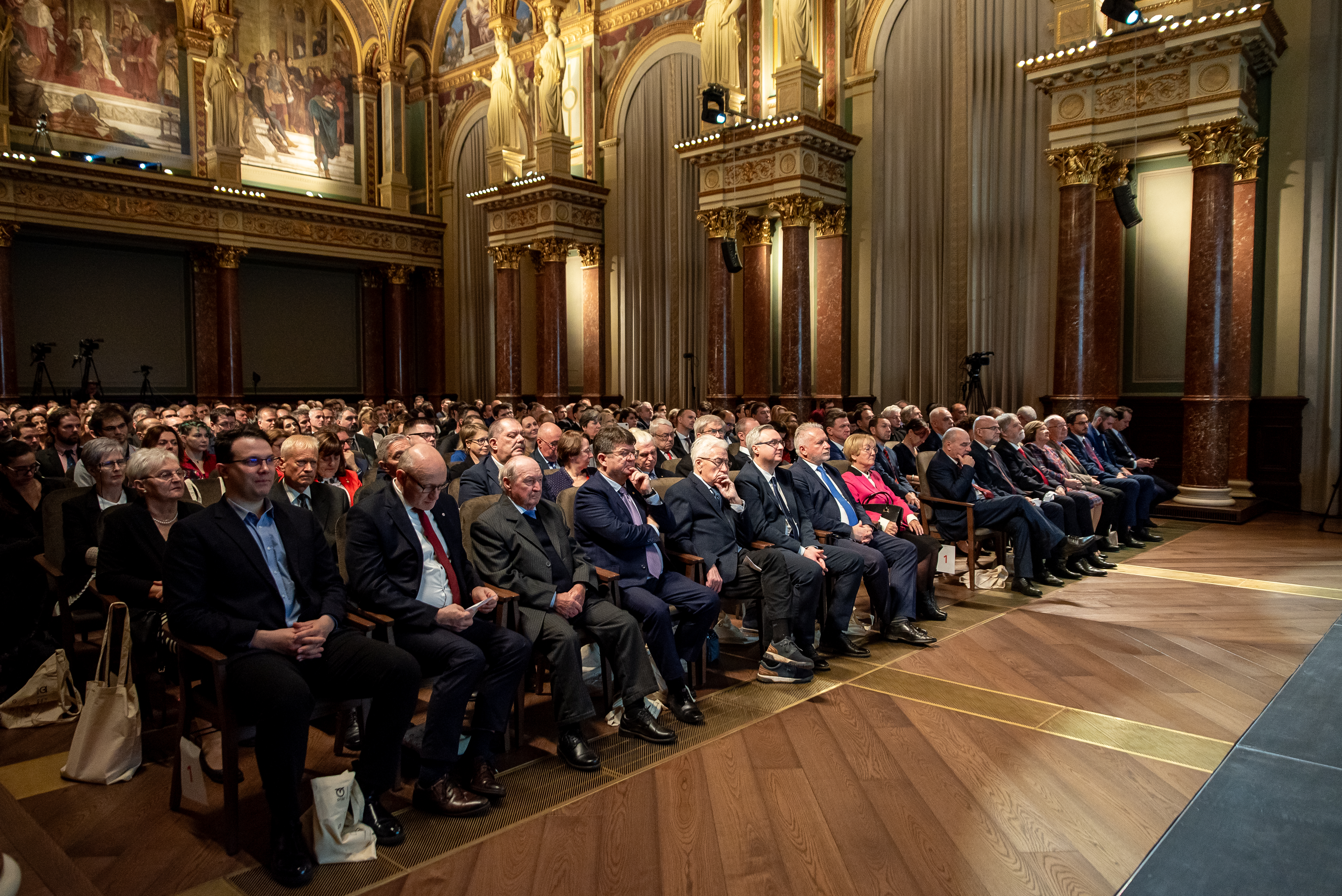 37. OTDK november 25-i kitüntetésátadó ülés